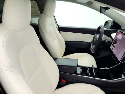 Used 2021 Tesla Model Y 2WD image 28