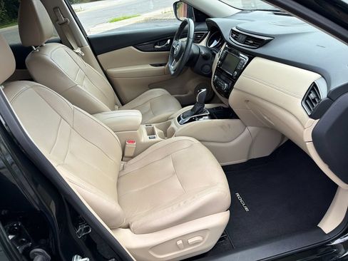 Used 2019 Nissan Rogue SL w/ Premium Package AWD/4WD image 45