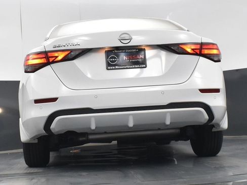 Used 2025 Nissan Sentra S image 40