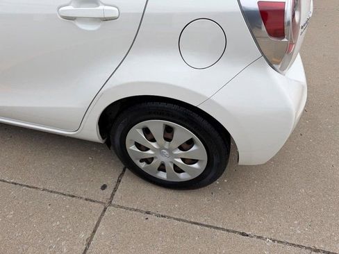 Used 2013 Toyota Prius C Two image 5