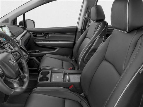 New 2026 Honda Odyssey Touring image 6