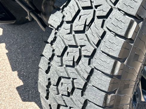 Used 2015 Jeep Wrangler Unlimited Rubicon w/ Connectivity Group AWD/4WD image 22