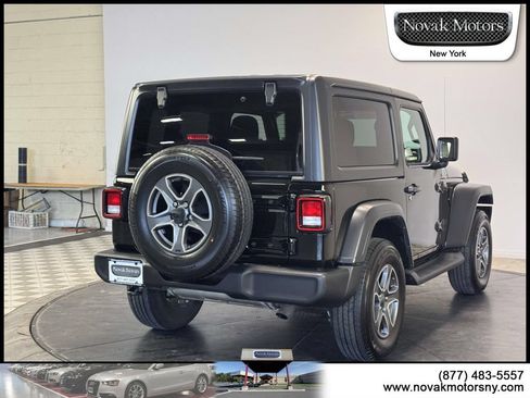 Used 2023 Jeep Wrangler Sport AWD/4WD image 12