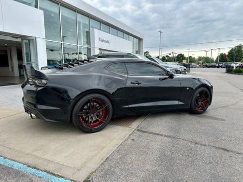 Used 2020 Chevrolet Camaro SS RWD image 6