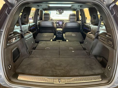 Used 2021 Jeep Grand Cherokee L Overland w/ Luxury Tech Group IV RWD image 56