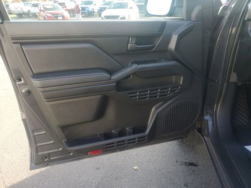 Used 2024 Toyota Tacoma SR image 12