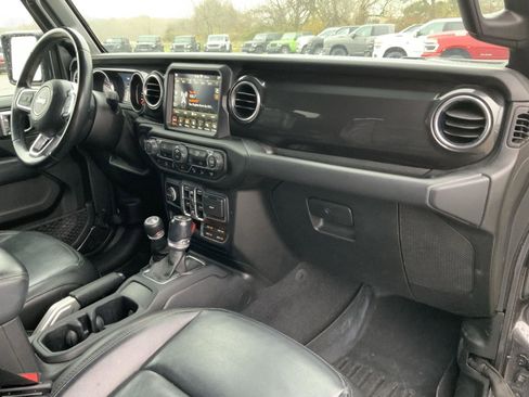 Used 2020 Jeep Wrangler Unlimited Sahara image 61