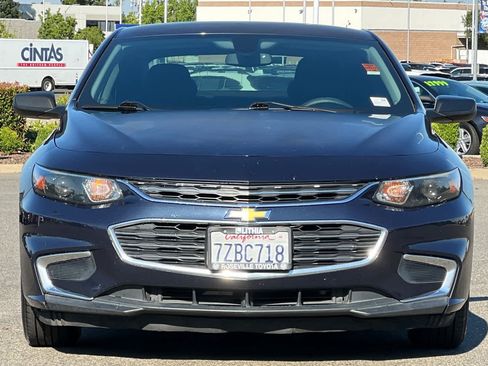 Used 2017 Chevrolet Malibu LS FWD image 10
