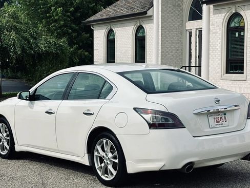 Used 2012 Nissan Maxima 3.5 SV w/ Monitor Pkg FWD image 8