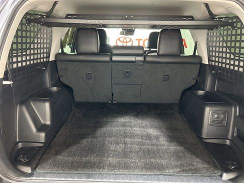 Used 2022 Toyota 4Runner TRD Off-Road Premium image 19