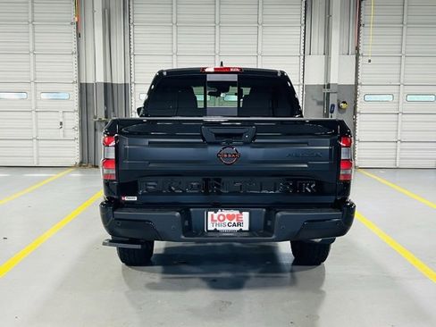 New 2025 Nissan Frontier PRO-4X w/ Interior Protection Package image 14