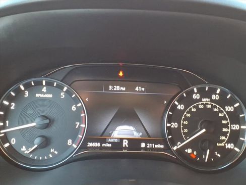 Used 2023 INFINITI QX80 Sensory w/ All-Season Package image 29