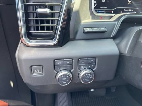 Used 2024 GMC Sierra 1500 Denali Ultimate AWD/4WD image 20