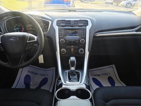Used 2014 Ford Fusion SE FWD image 15