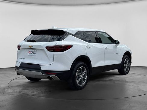 Used 2024 Chevrolet Blazer LT AWD/4WD image 9