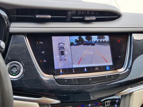 Used 2021 Cadillac XT6 Premium Luxury FWD image 11