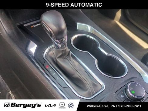 Used 2022 Chevrolet Traverse LT w/ LT Premium Package AWD/4WD image 22