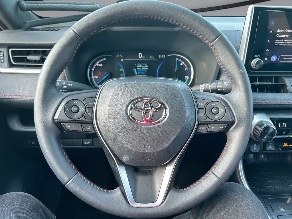 Used 2025 Toyota RAV4 SE AWD/4WD image 15