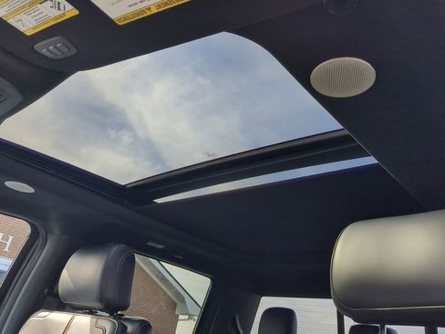 Used 2024 Ford F350 Platinum w/ Tremor Off-Road Package image 18