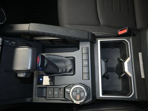 Used 2024 Toyota Tacoma TRD Off-Road AWD/4WD image 18