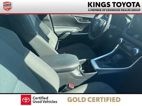 Used 2023 Toyota RAV4 LE FWD image 7