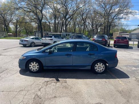 Used 2010 Honda Civic DX-VP image 8