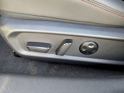 New 2026 Nissan Sentra SR w/ SR Premium Package FWD image 21