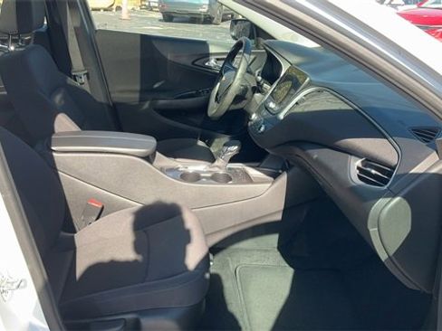 Used 2024 Chevrolet Malibu LT image 10