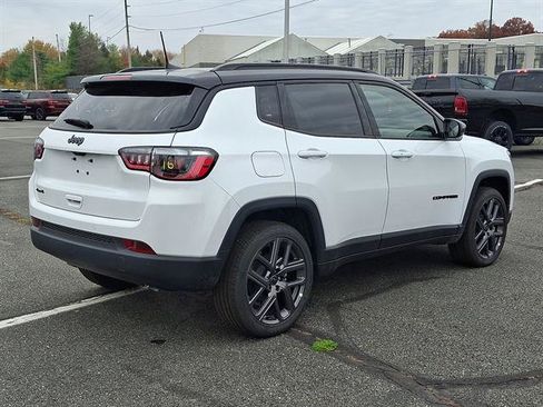 New 2026 Jeep Compass Limited w/ Sun, Sound & Navigation Group image 4