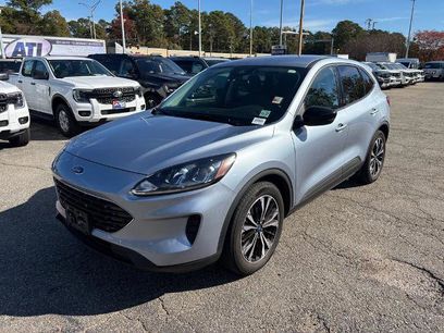 Certified 2022 Ford Escape SE w/ SE Sport Appearance Package