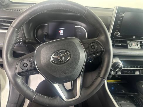 Used 2021 Toyota RAV4 XSE AWD/4WD image 14