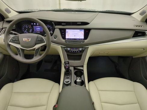 Certified 2024 Cadillac XT5 Premium Luxury w/ Technology Package AWD/4WD image 24