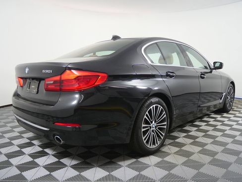 Used 2019 BMW 530i image 3