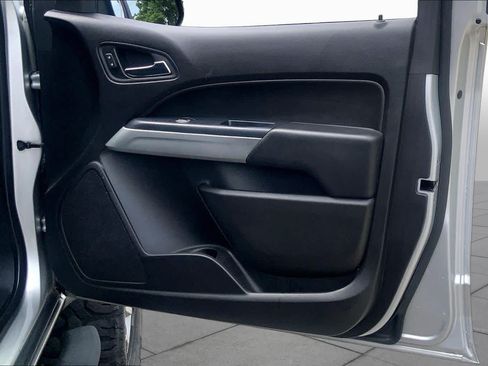 Used 2015 Chevrolet Colorado LT RWD image 21