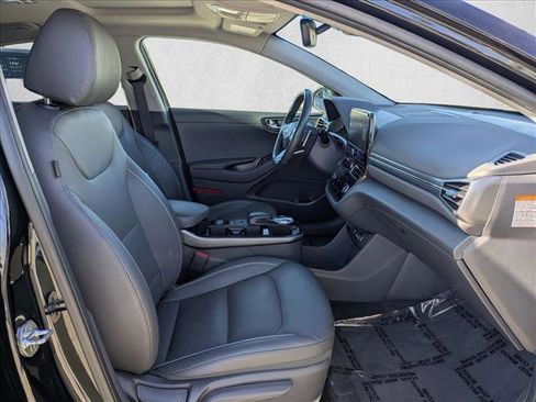 Used 2020 Hyundai Ioniq Limited image 21
