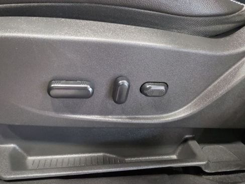 Used 2013 Ford Escape Titanium FWD image 20