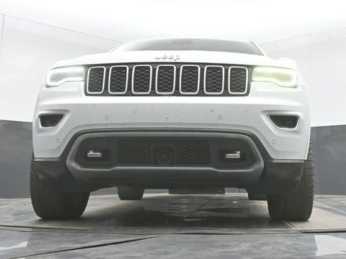 Used 2018 Jeep Grand Cherokee Limited image 28