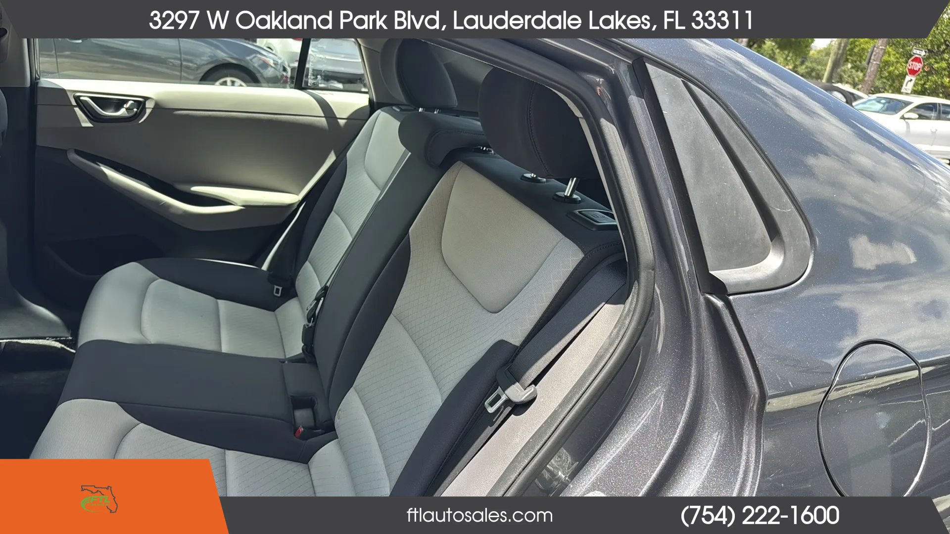 Used 2018 Hyundai Ioniq Blue FWD image 23