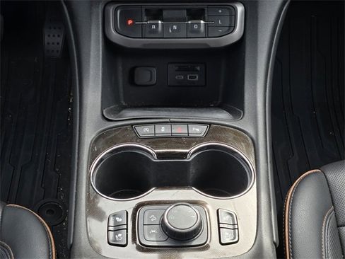 Used 2023 GMC Acadia AT4 w/ Technology Package image 11