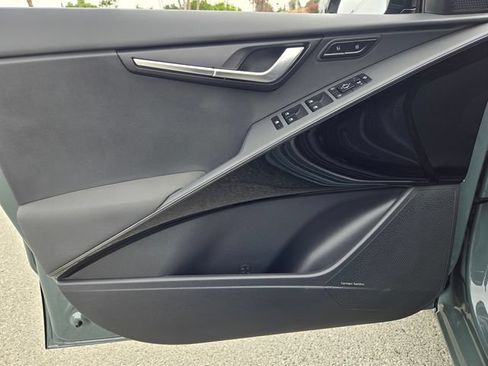 New 2026 Kia Niro FWD image 13