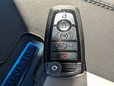 New 2026 Ford F450 Platinum w/ FX4 Off-Road Package image 32