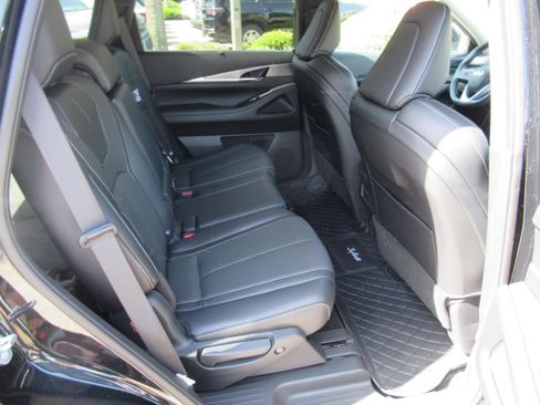 Used 2023 INFINITI QX60 Luxe FWD image 35