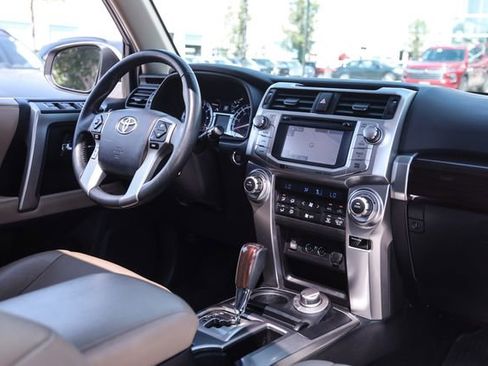 Used 2017 Toyota 4Runner Limited AWD/4WD image 47