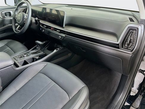 Certified 2025 Kia Sorento X-Line EX image 33