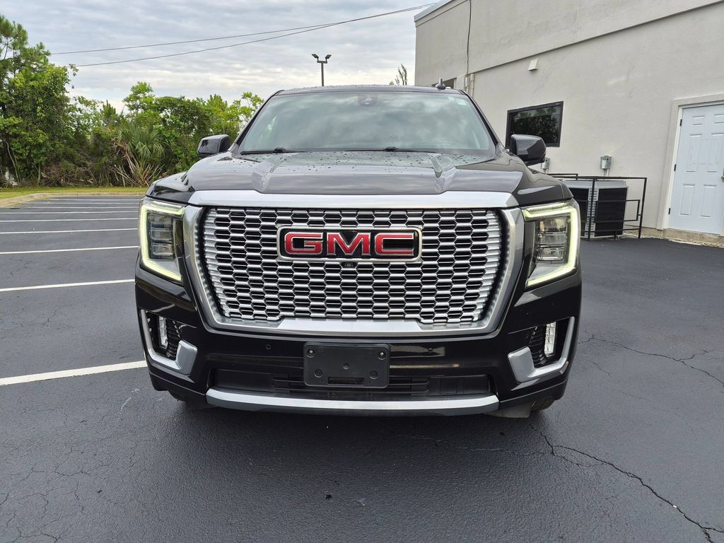 Used 2021 GMC Yukon XL Denali w/ Advanced Technology Package AWD/4WD image 2