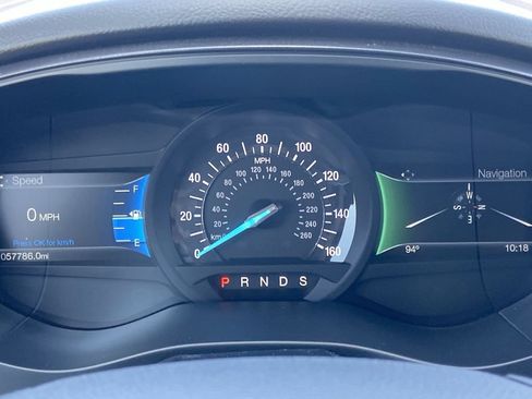 Used 2018 Ford Fusion SE w/ Equipment Group 201A FWD image 7