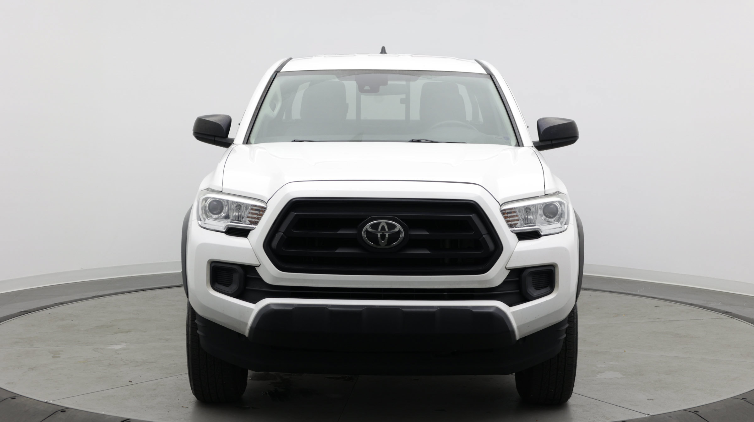Used 2022 Toyota Tacoma SR w/ SX Package RWD image 2