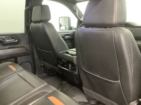 Used 2024 GMC Sierra 3500 AT4 w/ AT4 Premium Plus Package AWD/4WD image 35