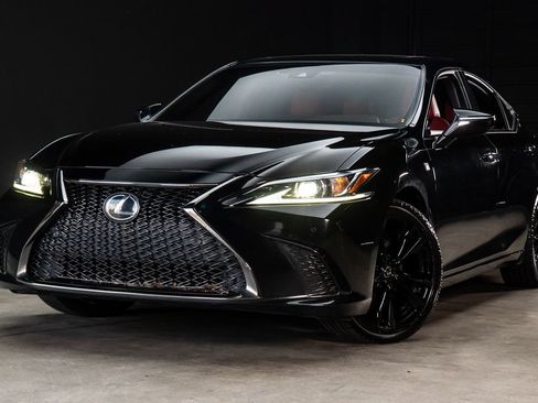 Used 2024 Lexus ES 350 F Sport w/ Accessory Package (Z2) FWD image 2