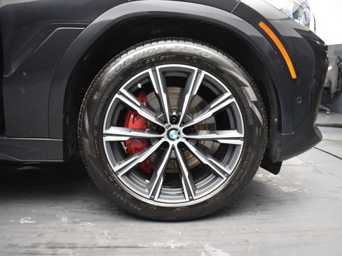 Used 2022 BMW X6 xDrive40i w/ Executive Package AWD/4WD image 7